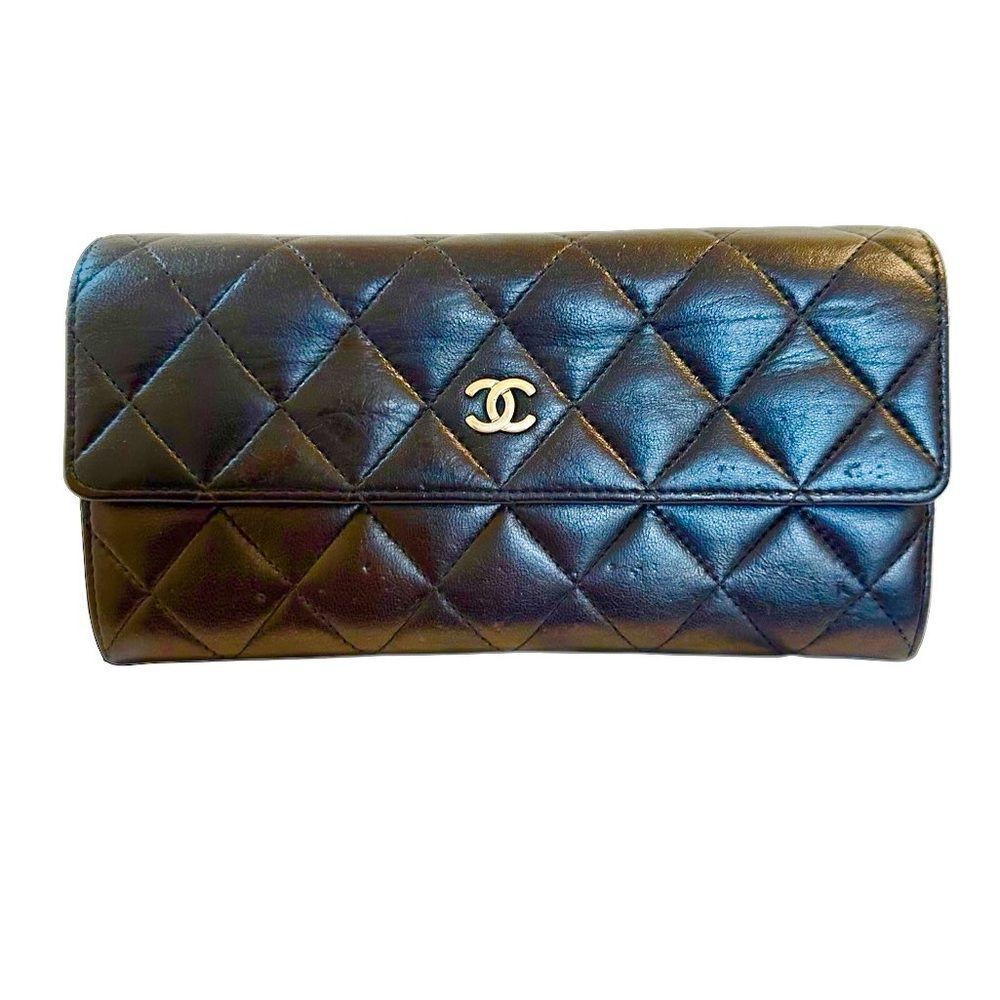 Chanel Black Quilted Leather Wallet - Picture 8 of 16